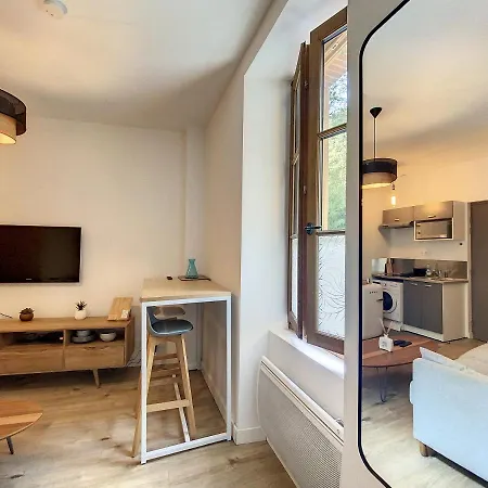 ღ Le Cosy Brienne • T2 Au Centre-ville ღ Metro Apartment